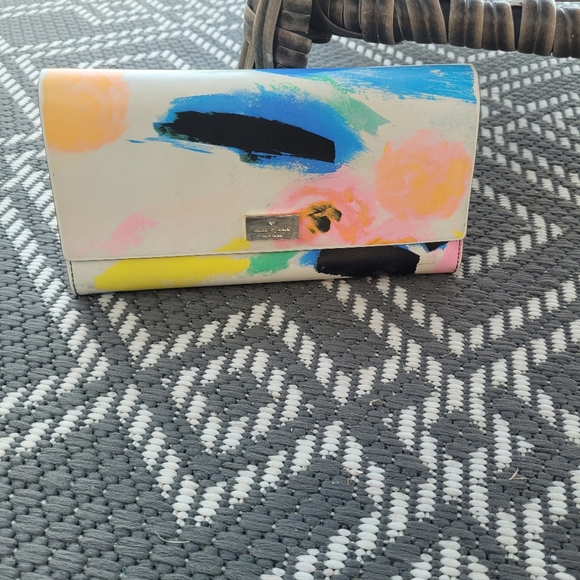 Kate Spade Abstract Print Wallet - Picture 4 of 8